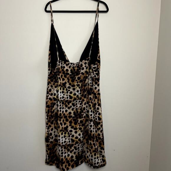 NWT Pretty Little Things Leopard Mesh Lined V Neck Slip Cami Mini Cocktail Dress - Picture 2 of 7